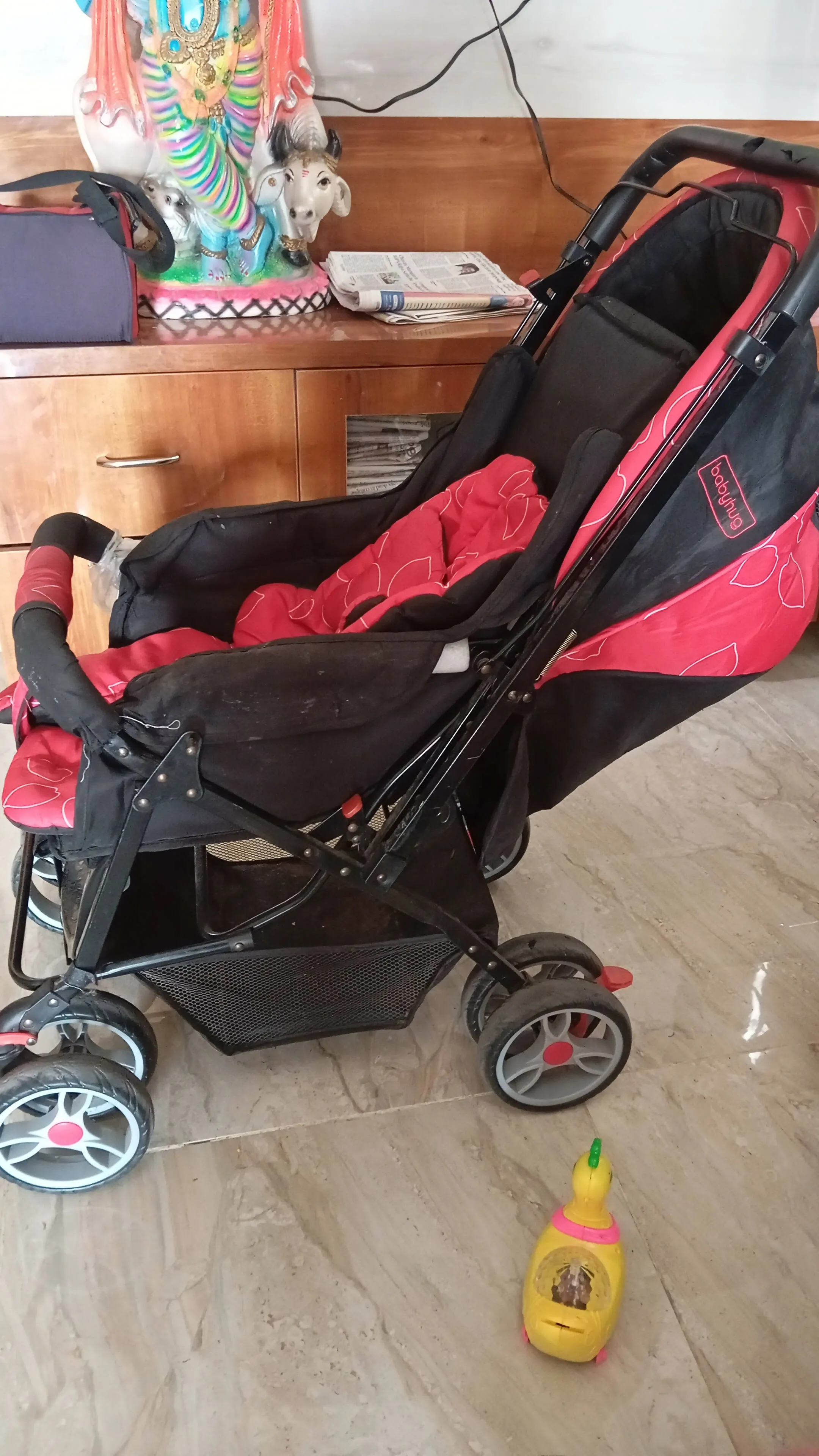 BABYHUG Baby Comfy Ride Stroller/Pram - Red