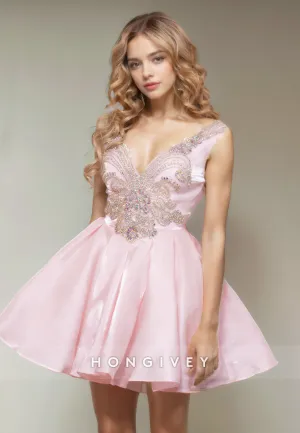 Chic Satin A-Line V-Neck Appliques Short Party Homecoming Dress