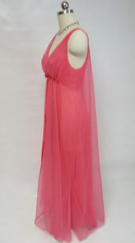 *VINTAGE VANITY FAIR DOUBLE NYLON LACE FLOATING HOLLYWOOD STYLE NIGHTGOWN IN CALYPSO