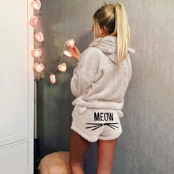 Women's Fashion Winter Pajamas Set Sweet and Cute Long-sleeved Velvet Warm Hoodie and Shorts Fashion Home Service Suit